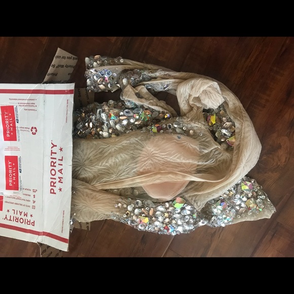 Dress - Picture 3 of 8